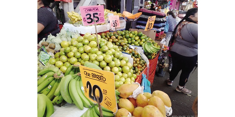 El tomate verde bajó de 58 a 36 pesos por kilo.