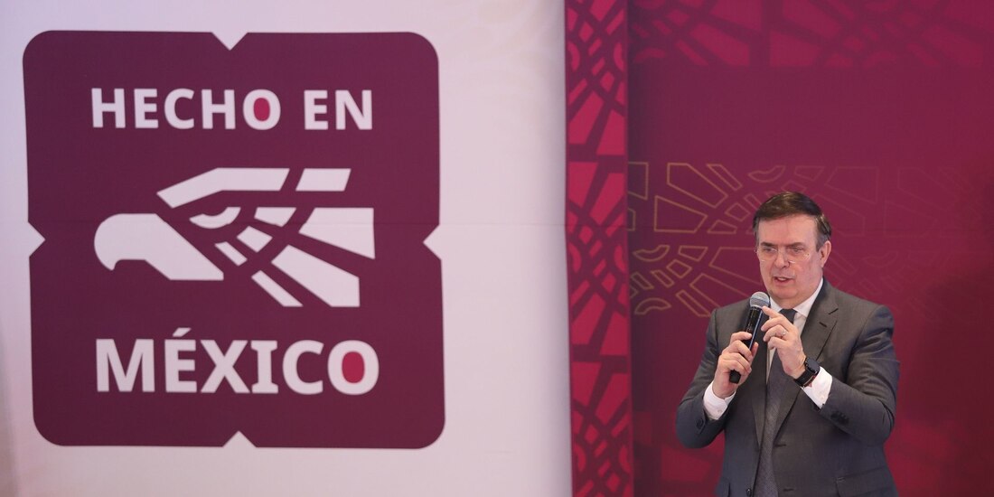 Marcelo Ebrard, secretario de Economía, encabezó el lanzamiento de la marca "Hecho en México"