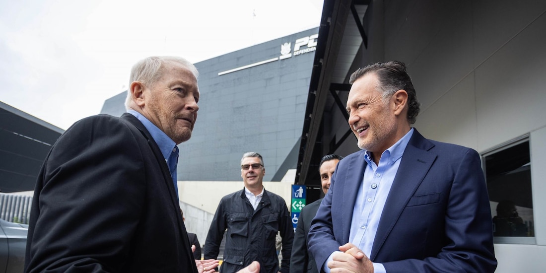 Ronald Johnson, embajador de Estados Unidos en México junto a Mauricio Kuri, gobernador de Querétaro