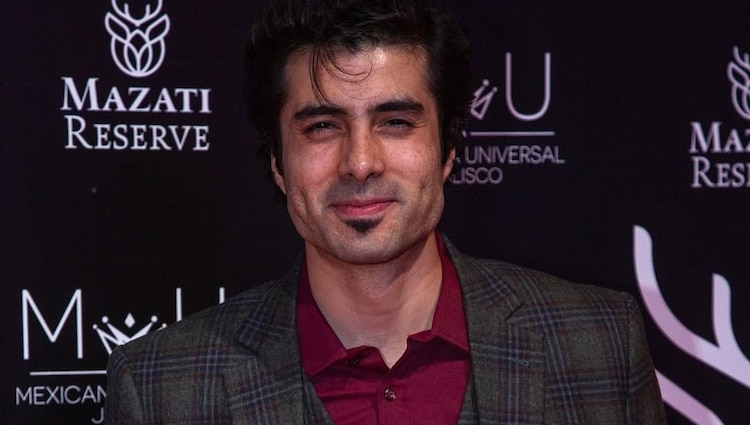 José Ángel Bichir se lanza de un tercer piso