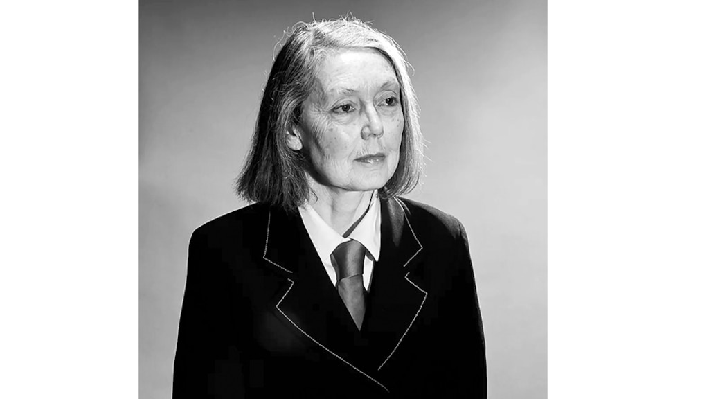 La obra de Carson ha sido reconocida con galardones como el Premio T. S. Eliot y el Premio Princesa de Asturias de las Letras