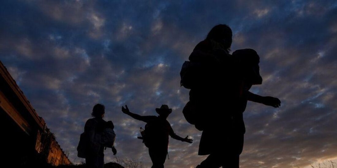Migrantes que viajan en caravana rumbo a la frontera norte con Estados Unidos.