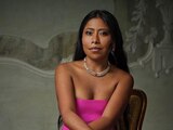 Yalitza Aparicio modela lencería y se vuelve un ángel de Victoria's Secret