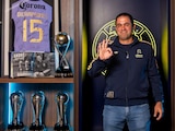 André Jardine lloró tras escuchar los mensajes de despedida de futbolistas y exjugadores del América.