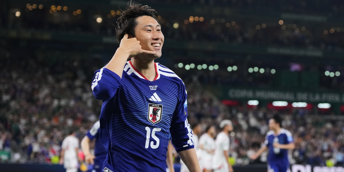 Daichi Kamada festeja el primer gol del juego 1000 de los Mundiales en el Túnez vs Japón.