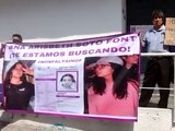 Familiares de la rapera 'Inof' protestan frente a la Fiscalía de la CDMX.
