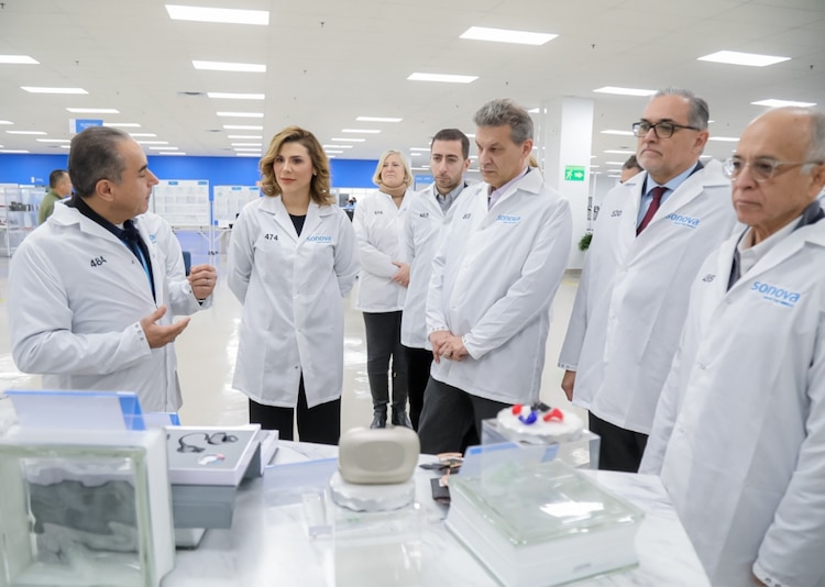 La gobernadora Marina del Pilar Avila Olmeda destaca el crecimiento económico de Baja California en 2025.