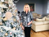 Laura Bozzo vende costosos saludos navideños y el mundo la humilla
