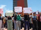 Aspirantes seleccionados en el examen de admisión de la UNAM exigieron que su lugar sea respetado, luego de que, el 31 de julio, el rector Leonardo Lomelí informó que se realizaría una prueba de control presencial debido a las anomalías en los resultados.