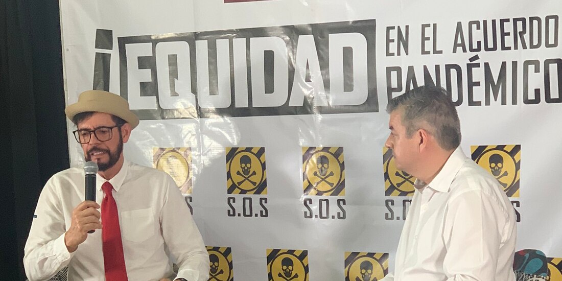 Jorge Saavedra en conferencia de prensa