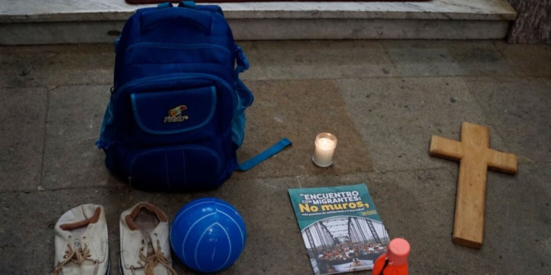 Los restos se transportaron en un un avión Casa C-295.