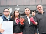 Legisladores del PAN, al denunciar el derrame ante la FGR, el pasado 30 de marzo.
