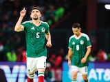 El zaguero, en el duelo ante Serbia festeja su gol con la Selección el 4 de junio.