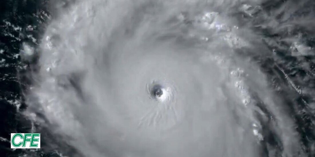 CFE anuncia que hay trabajadores en puntos estratégicos para atender emergencias.