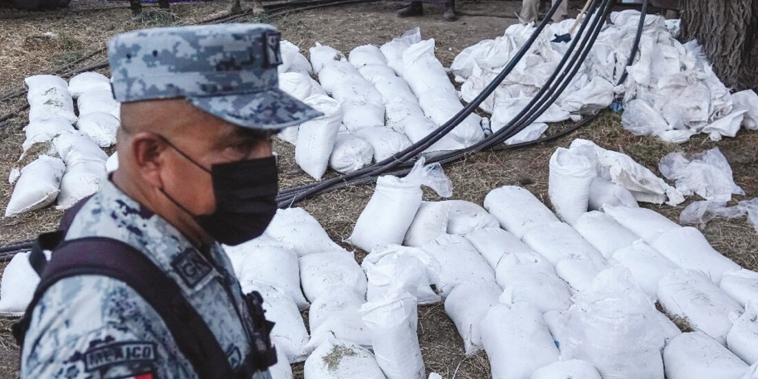 Aseguramiento de cuatro toneladas de precursores químicos, en Guanajuato, el 26 de noviembre.