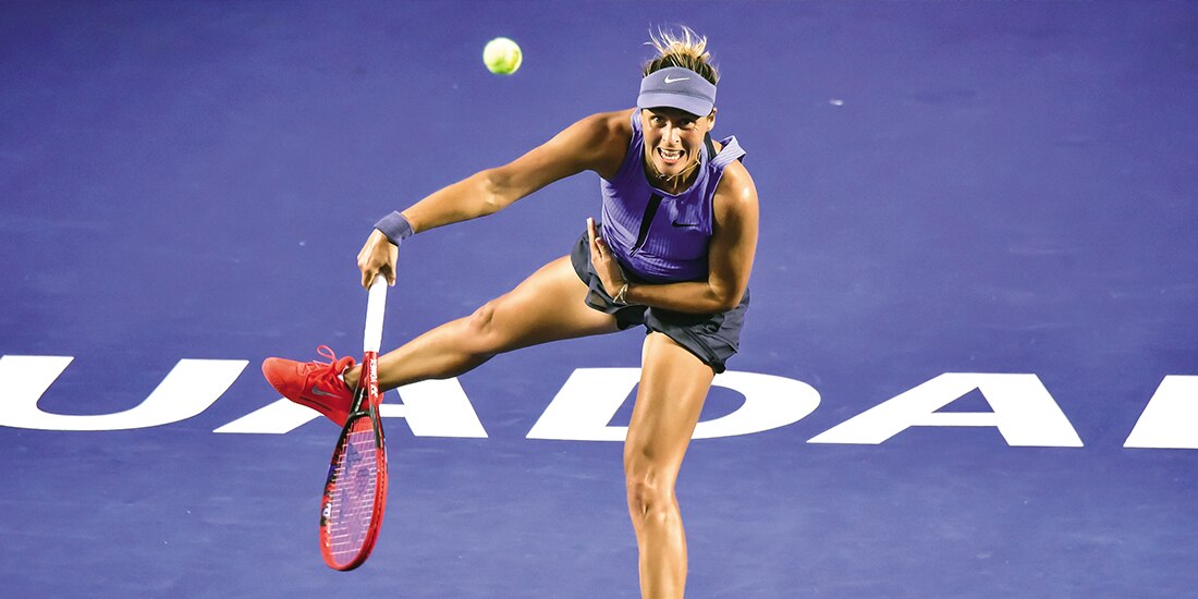 Tatjana Maria, en un saque, ayer, en el Guadalajata Open AKRON.