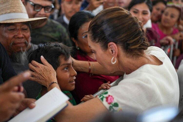Durante su visita a Campeche, Claudia Sheinbaum destacó la recuperación de la dignidad del pueblo con la Cuarta Transformación.