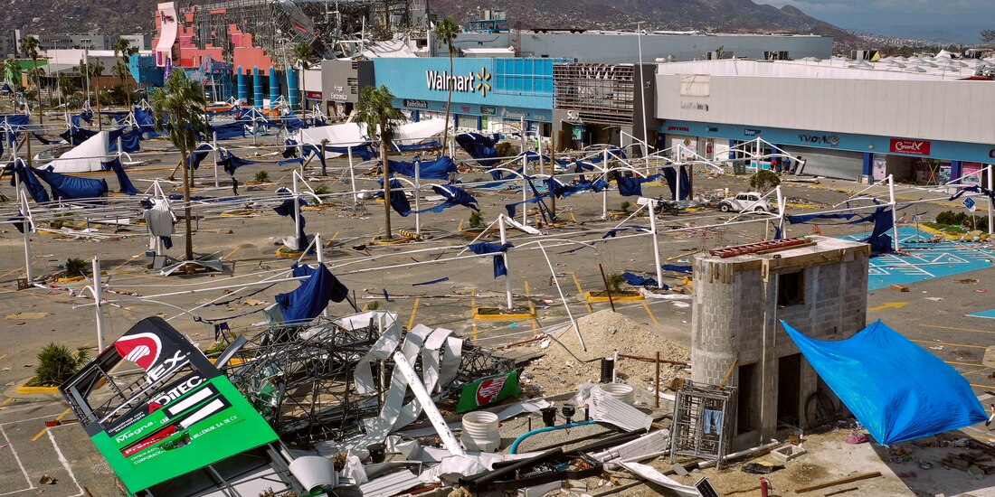 A cuatro días del impacto del huracán Otis, los daños en el puerto de Acapulco siguen siendo evidentes.