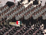 El Presidente junto con titulares de la Sedena y la Semar pasan revista a elementos de la Guardia Nacional, ayer.
