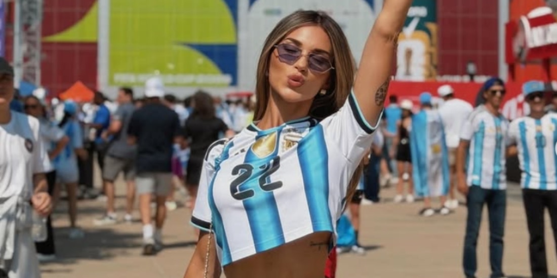 Mientras Lautaro brilla con Argentina, Agus también roba reflectores por su estilo de vida y millones de seguidores.