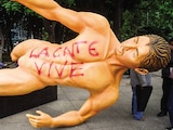 UNA de las figuras derribadas ayer.