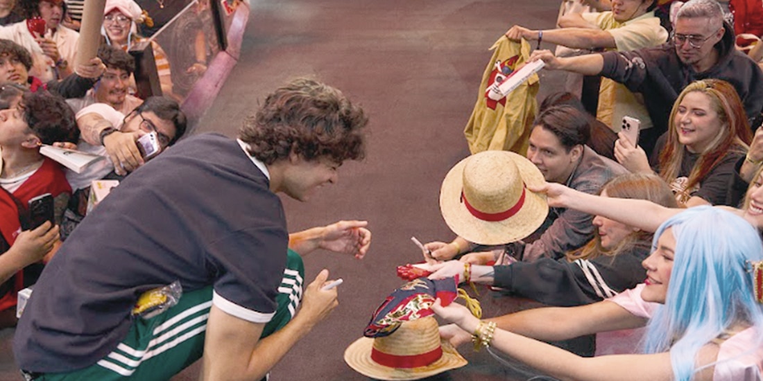 El protagonista del live-action, Iñaki Godoy, en convivencia con los fans.