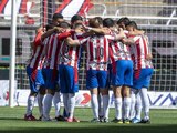 Futbolistas de Chivas previo al comienzo de un partido en el Torneo Guard1anes 2021 de la Liga MX.