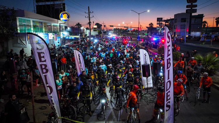 La jornada deportiva "Pueblos y Paisajes 2026" concluyó con la rifa de equipos de seguridad y bicicletas entre los más de 2,500 asistentes.