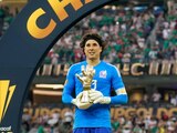 Memo Ochoa fue propuesto por algunos aficionados para reemplazar a Thibaut Courtois en el Real Madrid.