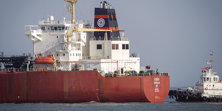 Transportista de GLP, Shivalik, a través del estrecho de Ormuz, el 16 de marzo pasado.