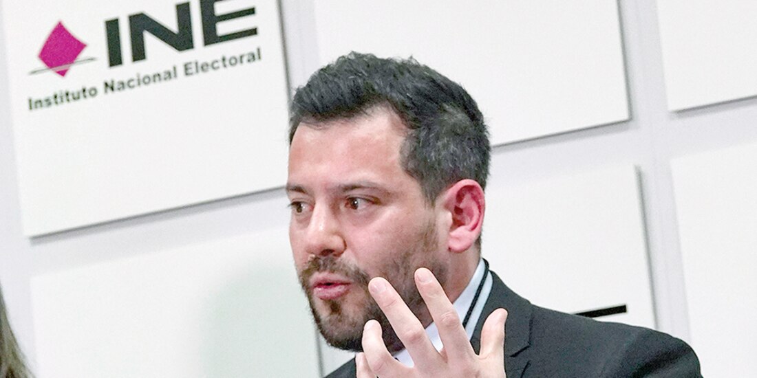 César emilio Rossel, jefe de la misión de observadores electorales, en conferencia de prensa, ayer.