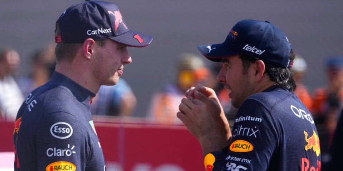 Max Verstappen y Checo Pérez son coequiperos en la F1 para Red Bull.