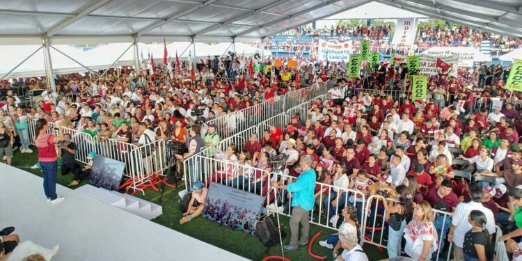 "Que los jueces sean electos por el pueblo, que los ministros de la Suprema Corte, sean electos por el pueblo de México’’, destacó.