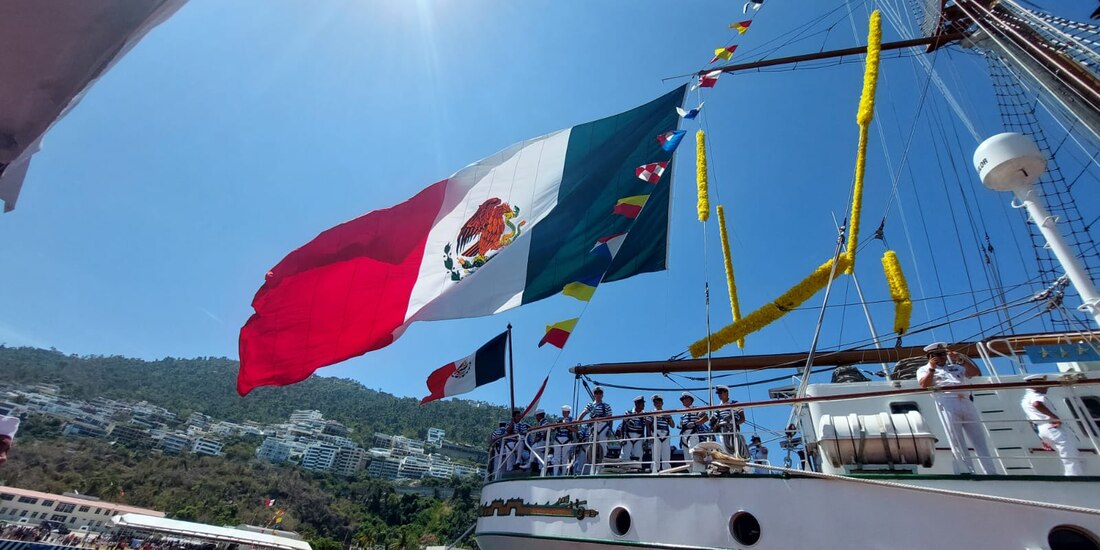 Este domingo zarpó el Buque Escuela Velero Cuauhtémoc