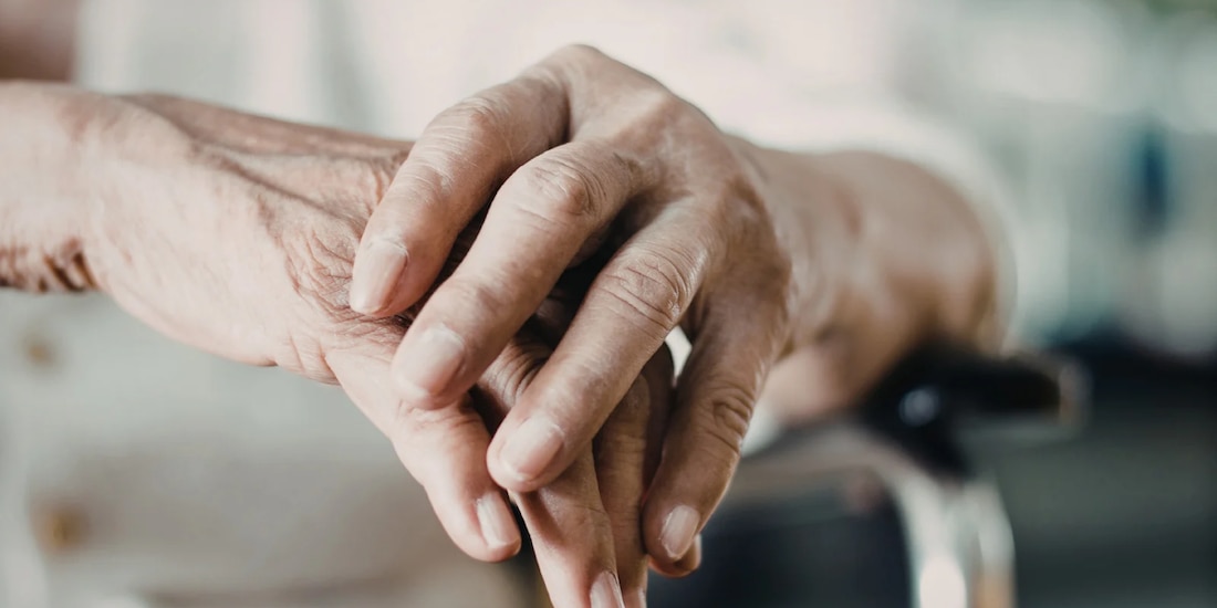 AMIS plantea mayor transparencia y coberturas claras en seguros para adultos mayores