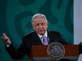 AMLO mencionó que otro compromiso pendiente de los 100 que ofreció en el Zócalo cuando tomó posesión el 1 de diciembre de 2018, es la desaparición de los 43 estudiantes de Ayotzinapa