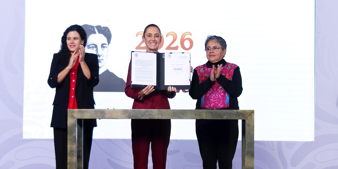 Sheinbaum junto a Luisa María Alcalde y Raquel Buenrostro.