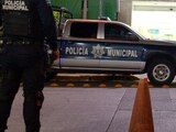 Elementos de la Policía realizan un operativo para localizar a tres menores desaparecidos.