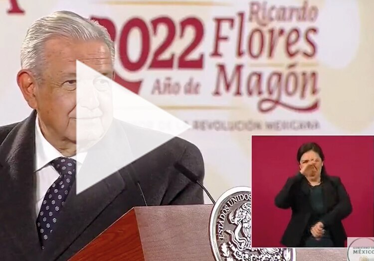 AMLO pone video de Alejandro Moreno para acabar con aburrimiento en la “mañanera”