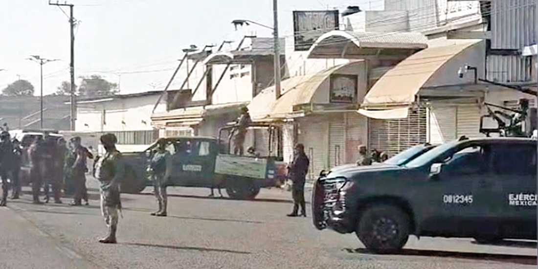 Escena en la que abandonaron los cadáveres; luego llegaron las fuerzas de seguridad.