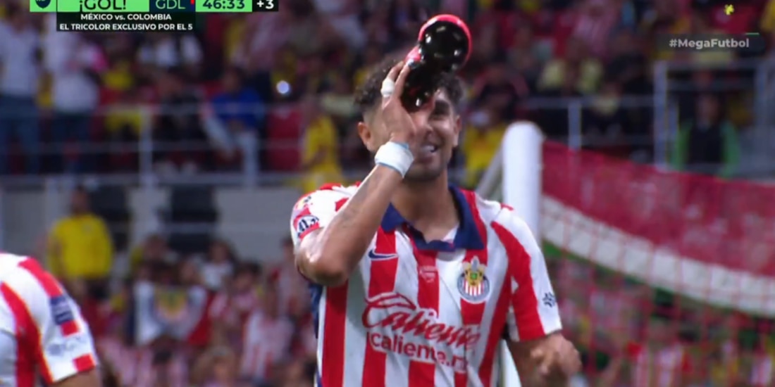 Ricardo Marín celebra como el Bofo Bautista ante el América.