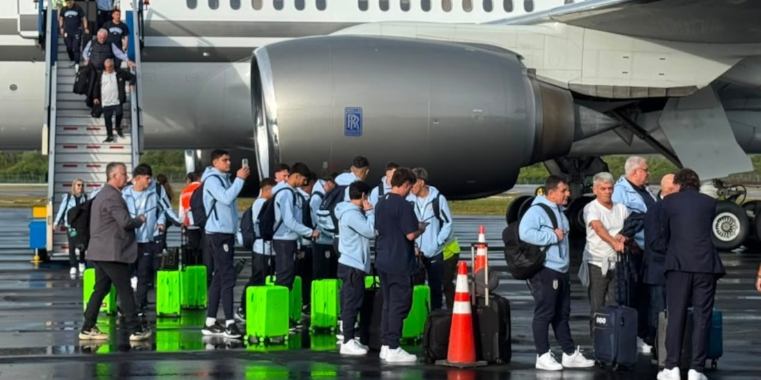 Los jugadores llegando a Cancún.