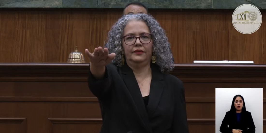 Graciela Domínguez rinde protesta como gobernadora interina de Sinaloa.