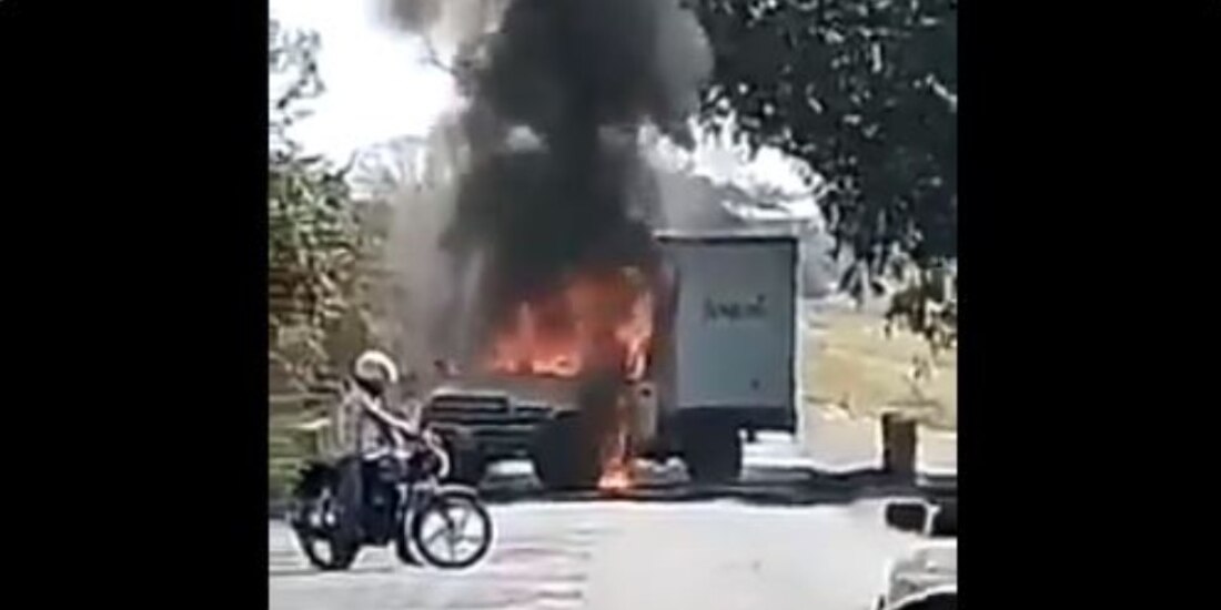 Los uniformados mantienen el operativo en el municipio de Buena Vista, en la carretera estatal Atizapán-Aguililla y en la localidad de Santa Ana.