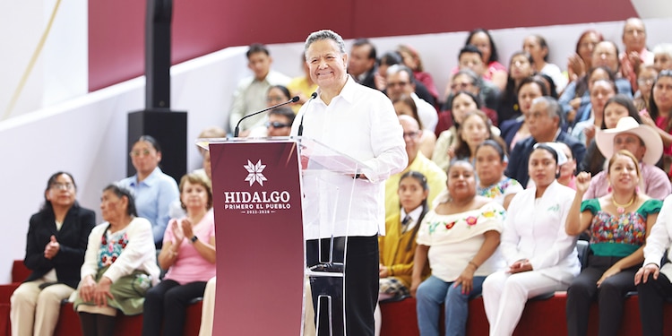El ejecutivo estatal, Julio Menchaca, ayer, al presentar los avances de su gestión.