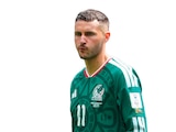 Santiago Gimenez │ Edad: 25 años;
posición: Delantero