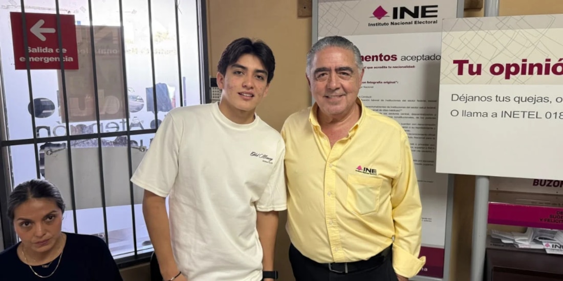Gilberto Mora en las oficinas del INE.