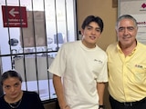 Gilberto Mora en las oficinas del INE.