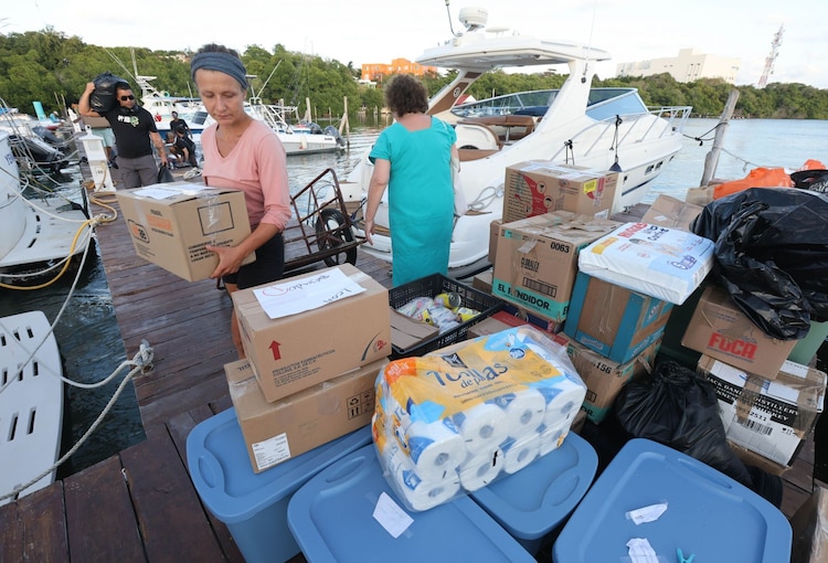 Embarcaciones salieron de Isla Mujeres para llevar ayuda y víveres a Cuba, el 21 de marzo de 2026.
