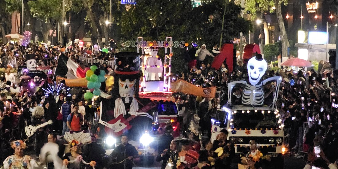 Así se llevó a cabo la Mega Procesión de Catrinas en las calles de la CDMX.